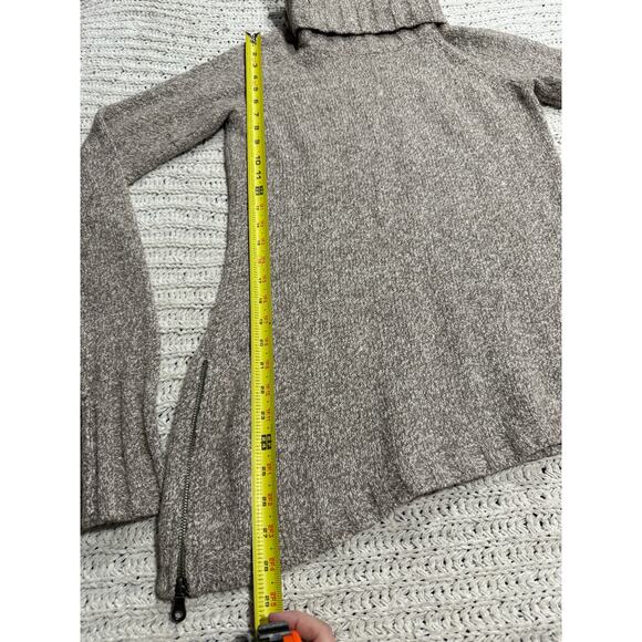Athleta Cowl Neck Sweater Asymmetrical Womens Size Medium Tan 243338-01 66297 - Picture 3 of 10